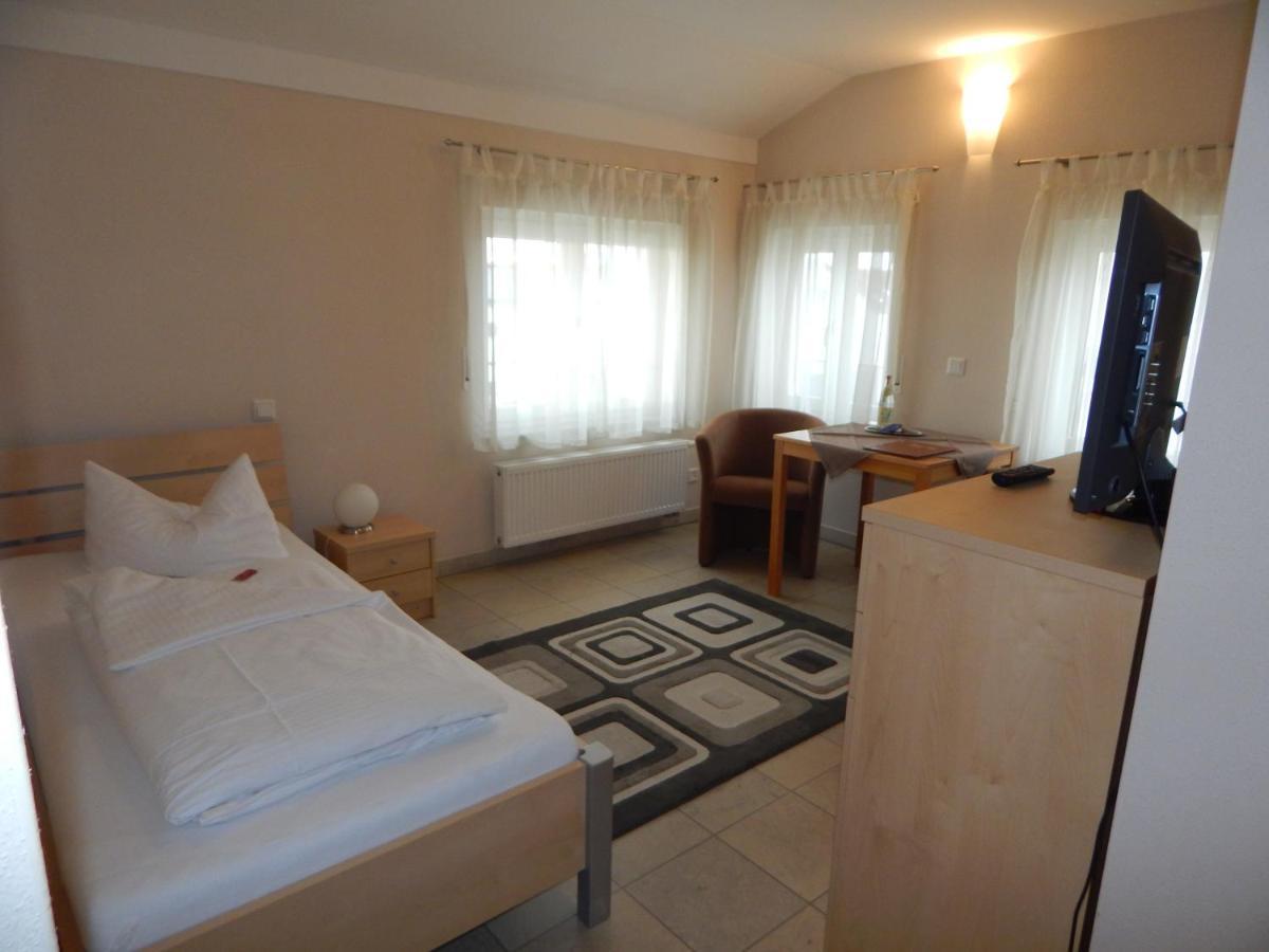 Hotel Alex Stammham المظهر الخارجي الصورة